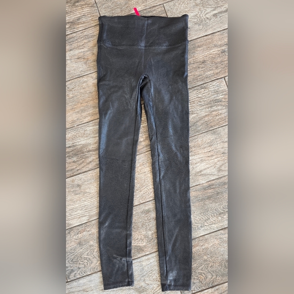 Spanx Black Faux Leather Snakeskin Leggings Sz Small
